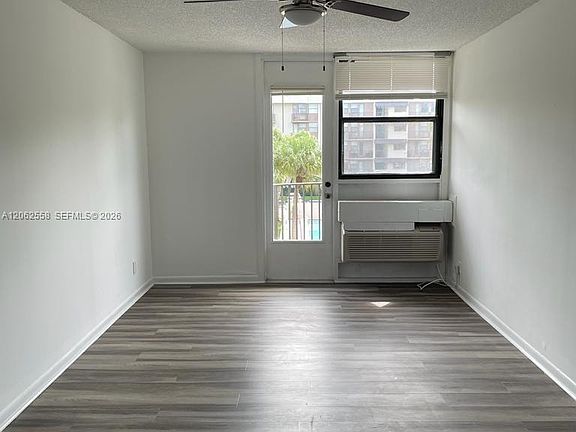 3rd image of 2771 Riverside Dr APT 307A