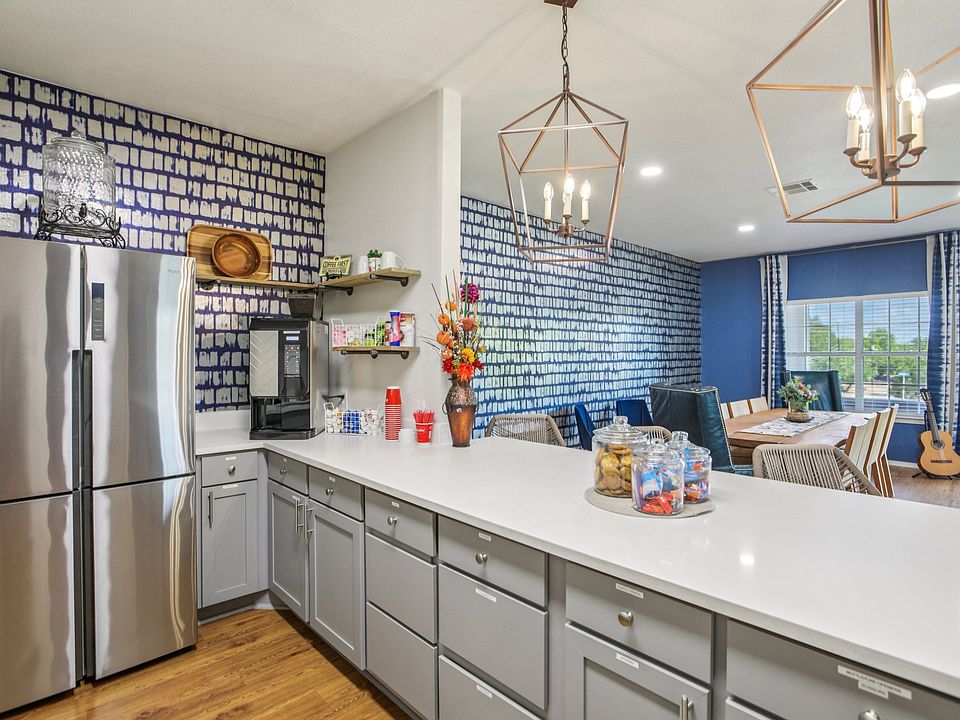 Clubhouse Kitchen and Dining Area