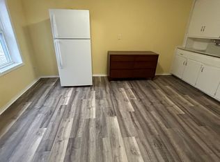 1914 Winnebago Ct, La Crosse, WI 54601