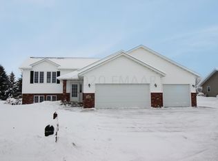 408 Kroshus Dr, Dilworth, MN 56529