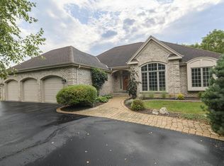 4945 S Calhoun Rd, New Berlin, WI 53146