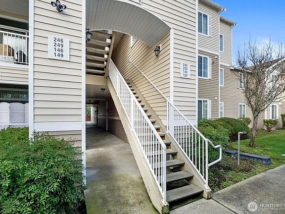 3rd image of 10109 E 186th Street #346