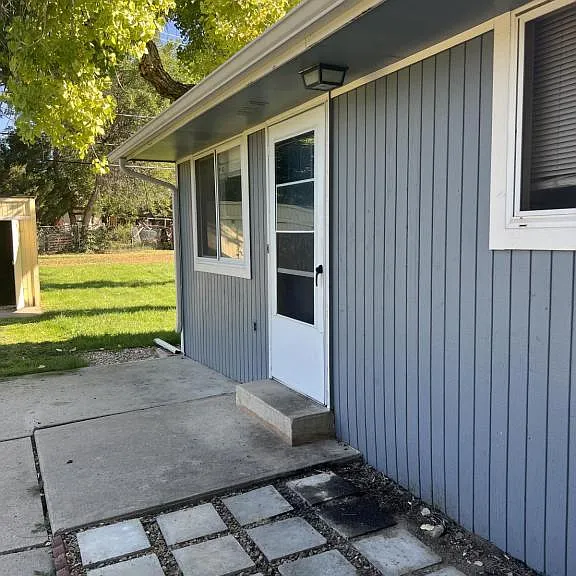 1217 Redwood Dr — Photo 1
