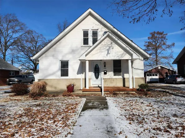 1251 Mulliken St, Carlyle, IL 62231