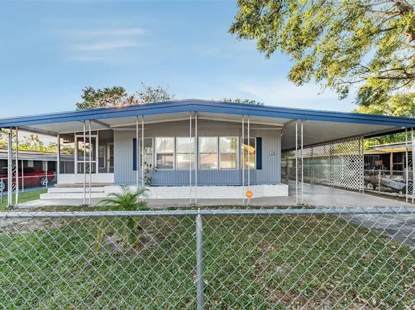 5139 Hill Dr, Zephyrhills, FL 33542