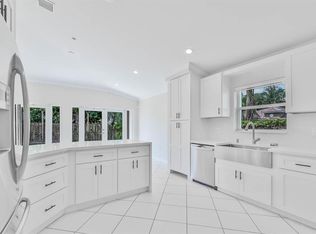 15462 SW 142nd St, Miami, FL 33196