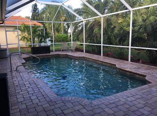 625 Balsam Apple Dr, Venice, FL 34293