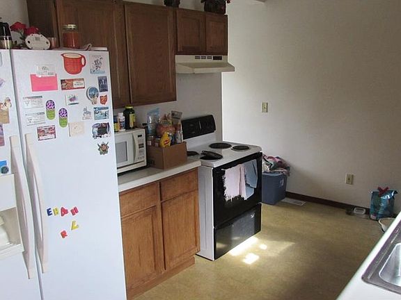 4th image of 101 E Washington St
