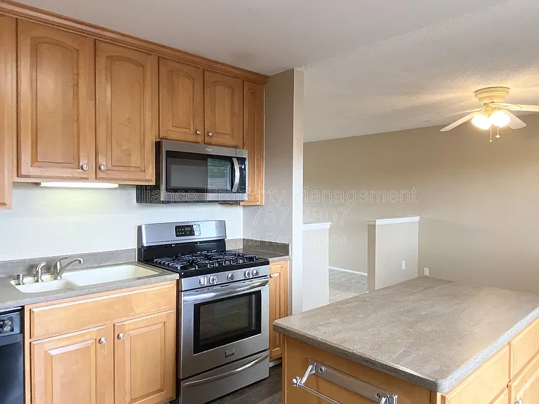 6087 Del Rey Dr — Photo 10