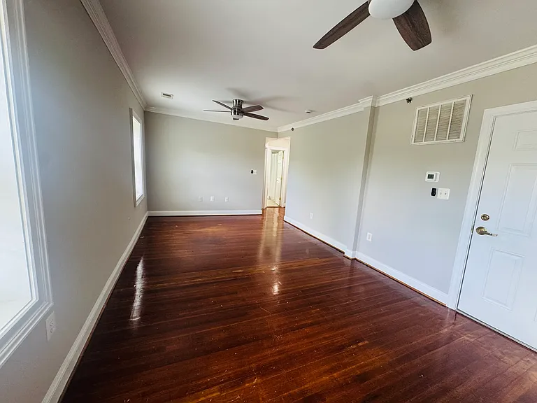 194 E Lee St #3B — Photo 14