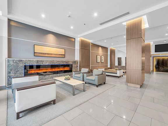 2nd image of 608 Belmont St #1109