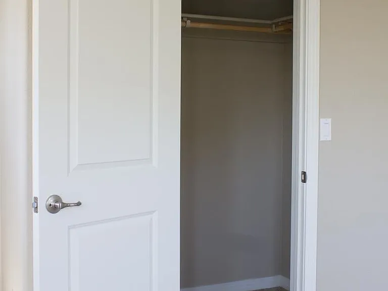 700 Bush Ave — Photo 10