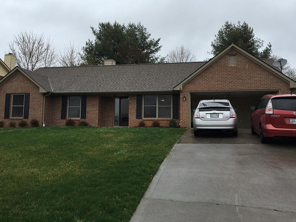 1st image of 1601 Clear Brook Dr