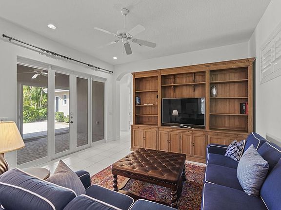 5th image of 9081 Englewood Ct