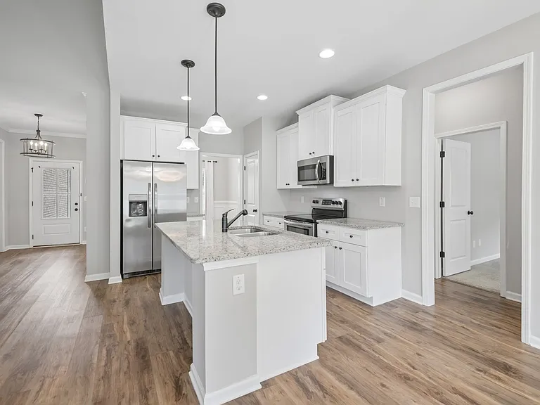 1121 Birchwood Dr — Photo 16