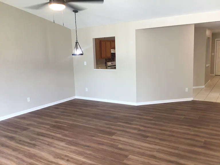 399 Golden Oak Ct — Photo 3