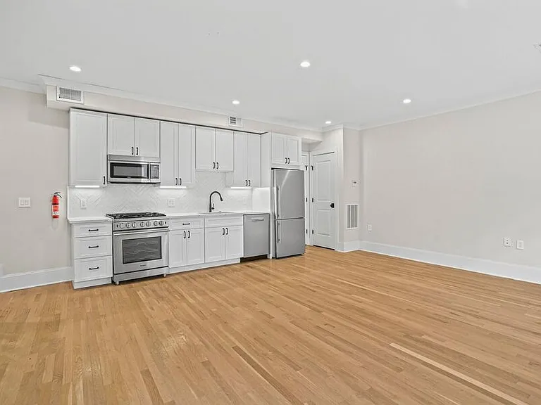 1314 Vermont Ave NW #7 — Photo 8