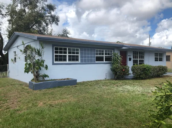 18002 NW 47th Pl, Opa Locka, FL 33055