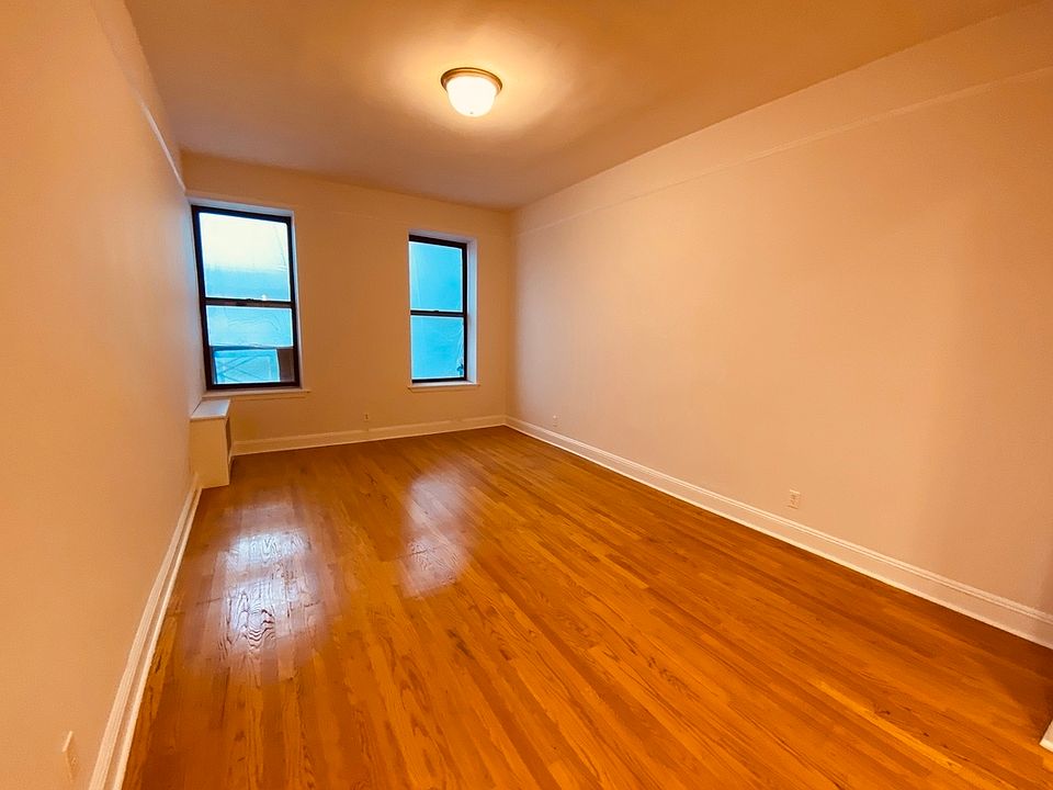 1st image of 330 8th Ave APT 4C