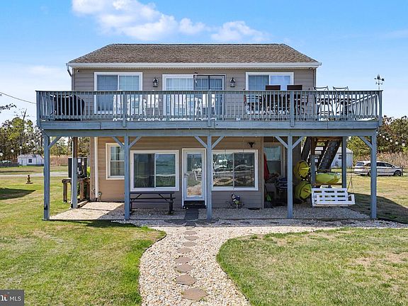 2nd image of 119 Judith Sound Cir