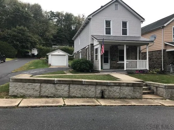 1501 Grove Ave, Windber, PA 15963