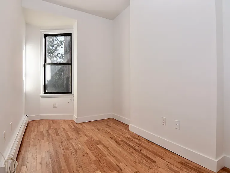 391 Convent Ave #2 — Photo 4