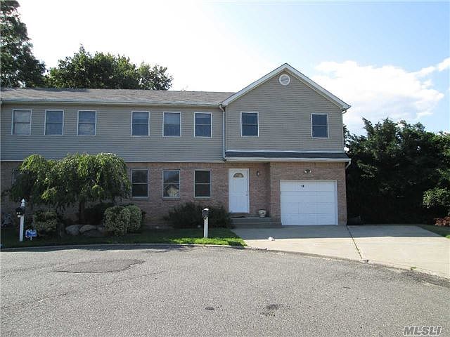 16 Caruso Ct Glen Cove NY 11542 Zillow