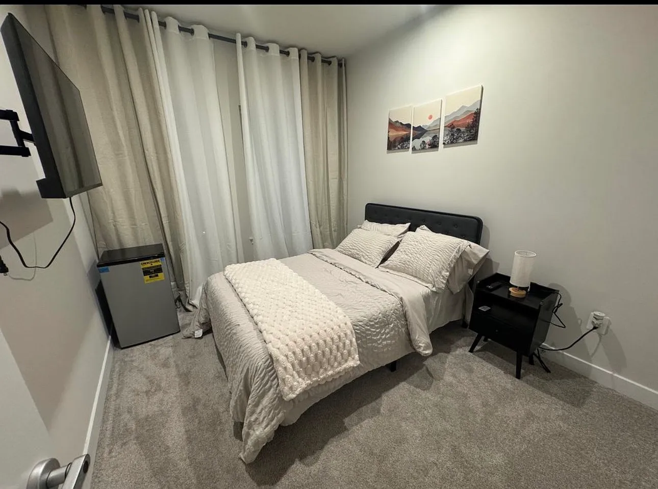 4 bed, 3.5 bath, 2000 sqft, $900 — Photo 1