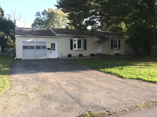 102 Gale Ave, Liverpool, NY 13088