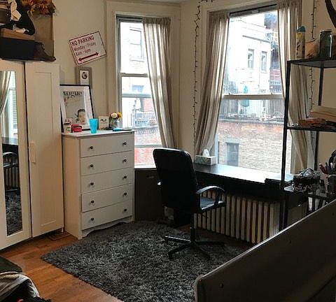 2nd image of 43 W 74th St APT 4C