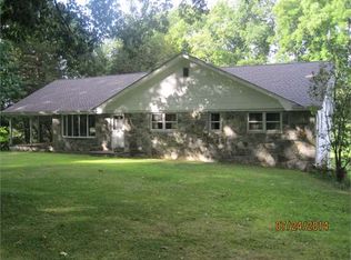 27 Mohican Rd, Blairstown, NJ 07825