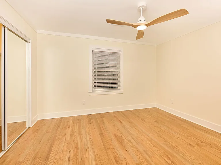2467 Peachtree Rd NE — Photo 13
