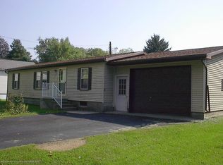 330 E Main St, Maple Rapids, MI 48853