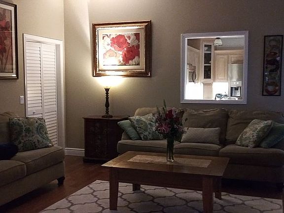 3rd image of 14 Eppington Ln