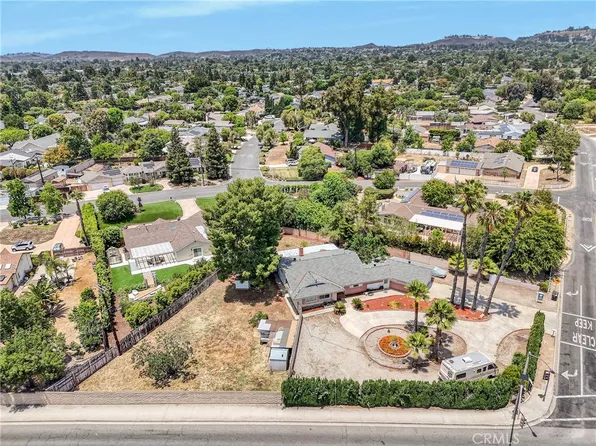 1633 Montgomery Rd, Thousand Oaks, CA 91360