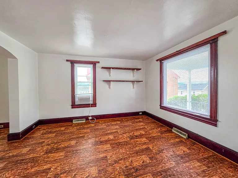 8 N Virginia Ave — Photo 7