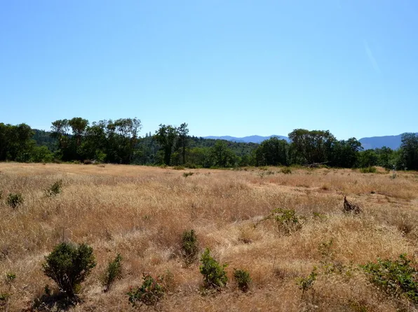 669 Harris Rd, Grants Pass, OR 97526