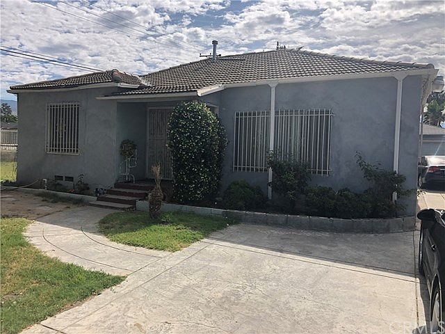 1st image of 6917 Conejo Dr