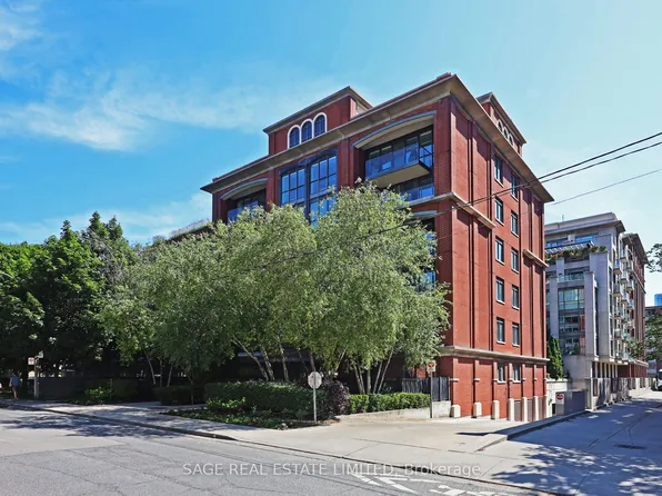 11 Soho St #405, Toronto, ON M5T 3L7