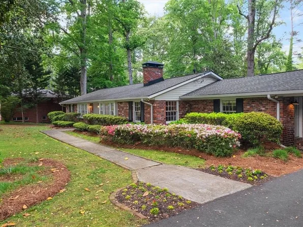 302 Chinquapin Dr SW, Marietta, GA 30064