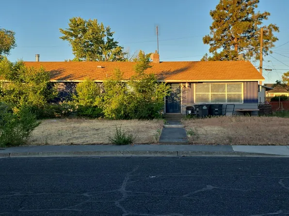 519 W Meridian Ave, Moses Lake, WA 98837