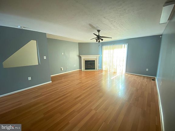 5th image of 104 Buckson Ct