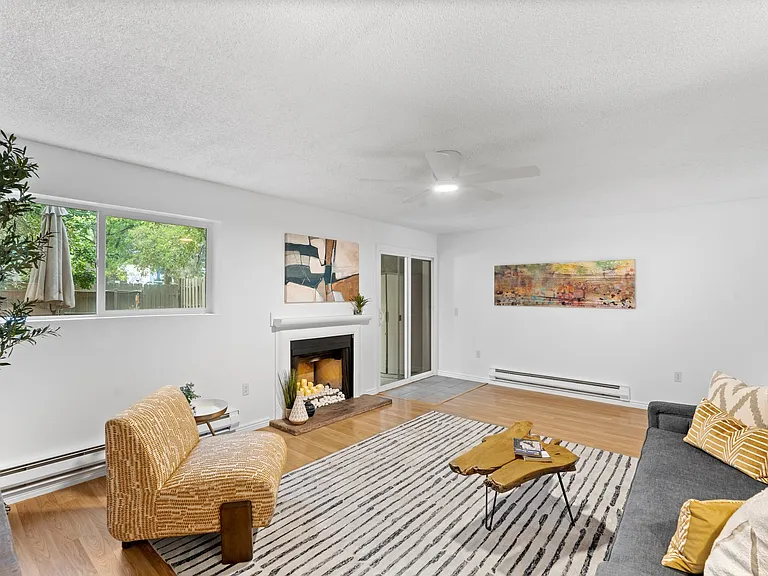 2926 Glenwood Dr — Photo 10