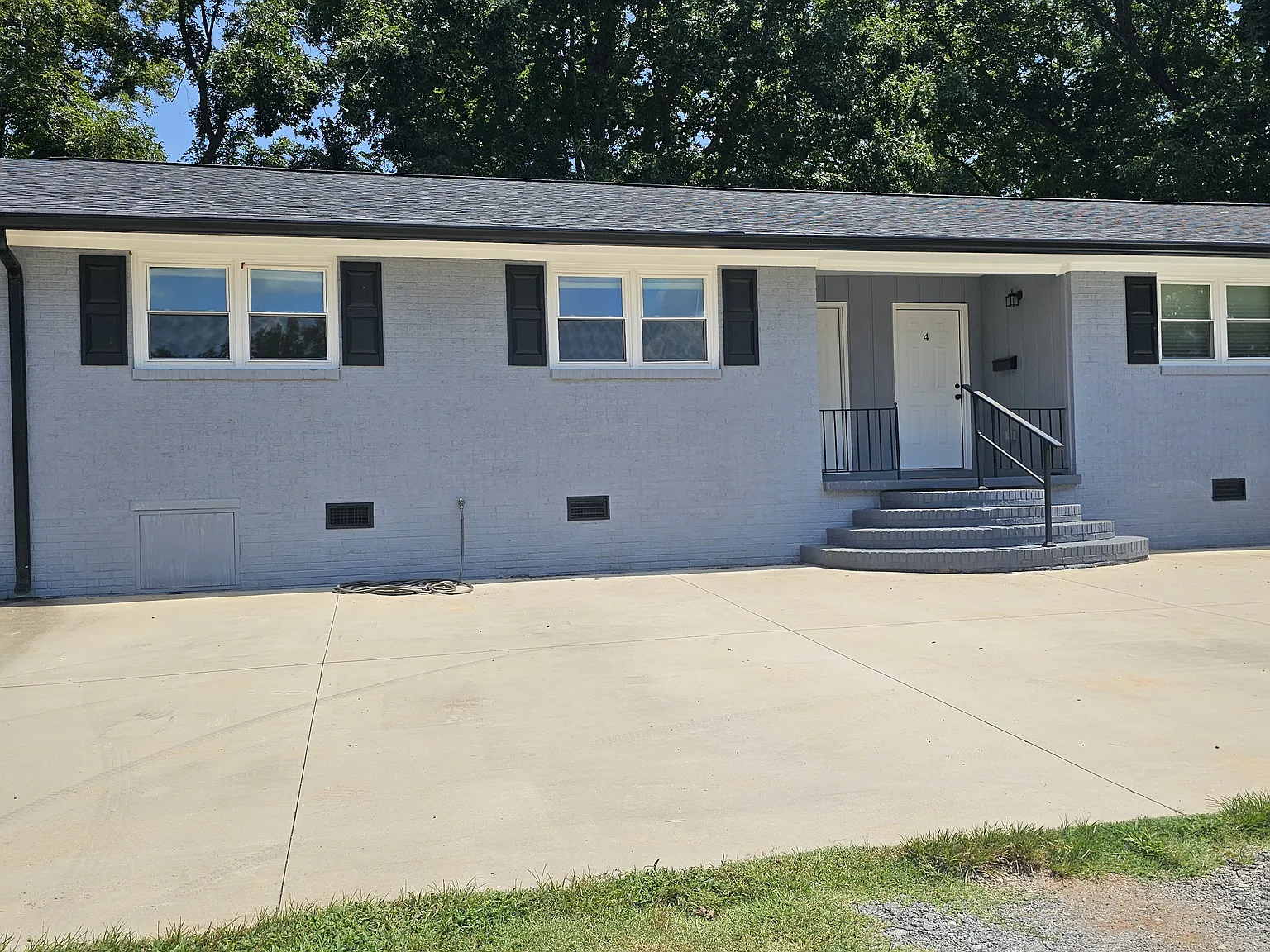 2 bed, $1,250 — Photo 1