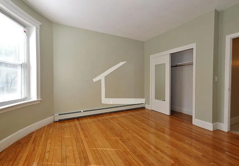 168 Winthrop Rd #4 — Photo 7