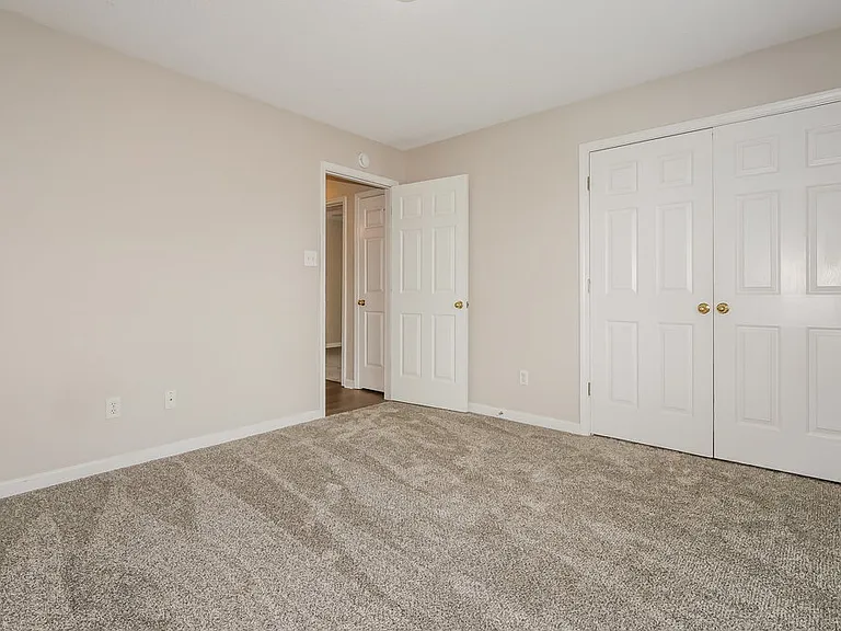 6076 Armistead St — Photo 14