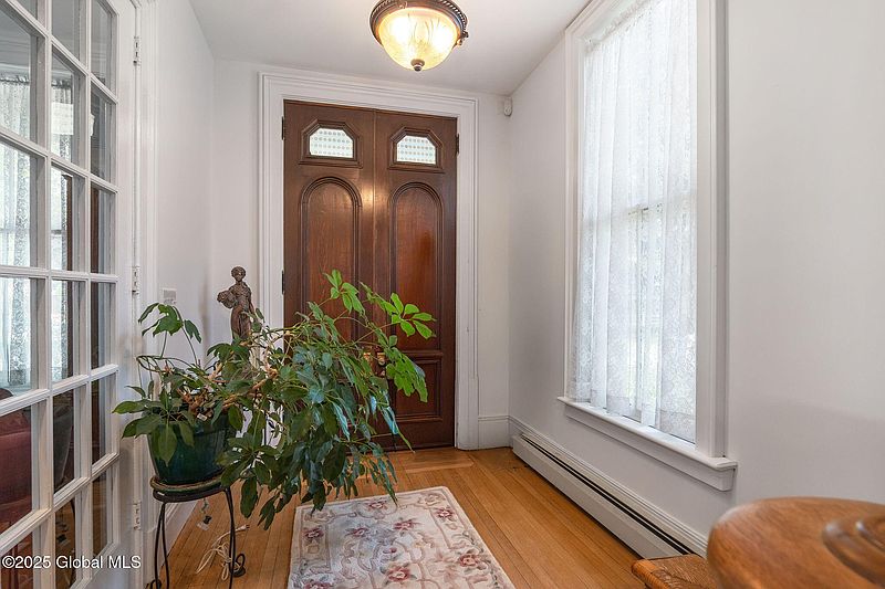 4th image of 2 Madison Avenue