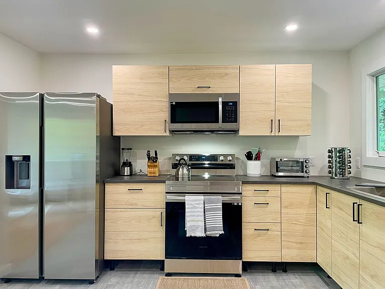 709 Nelson Dr — Photo 3