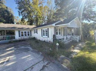 41 Twin Pines Rd, Whiteville, NC 28472