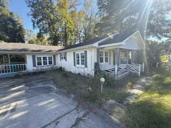 41 Twin Pines Rd, Whiteville, NC 28472